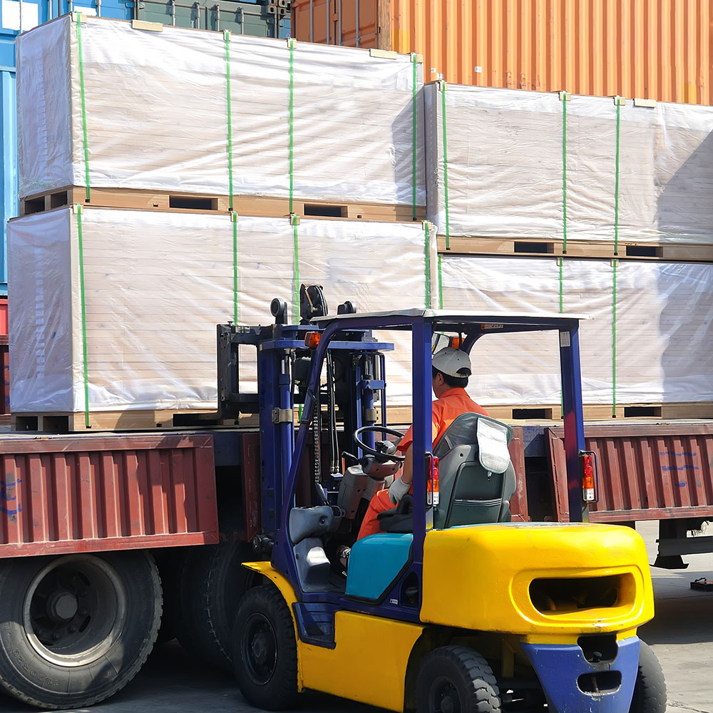 delivering plastic molds