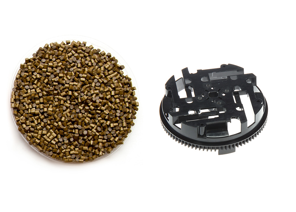 injection molding part and material plastic pellets