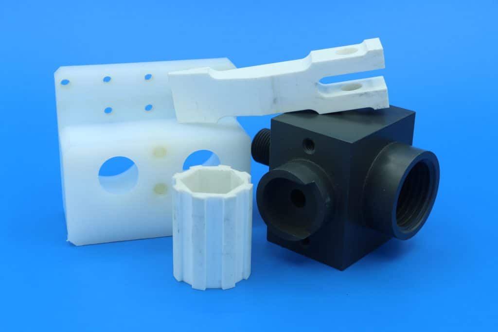 Lindsay-Machine-Plastic-6-29-20-1024×683 cnc machined part