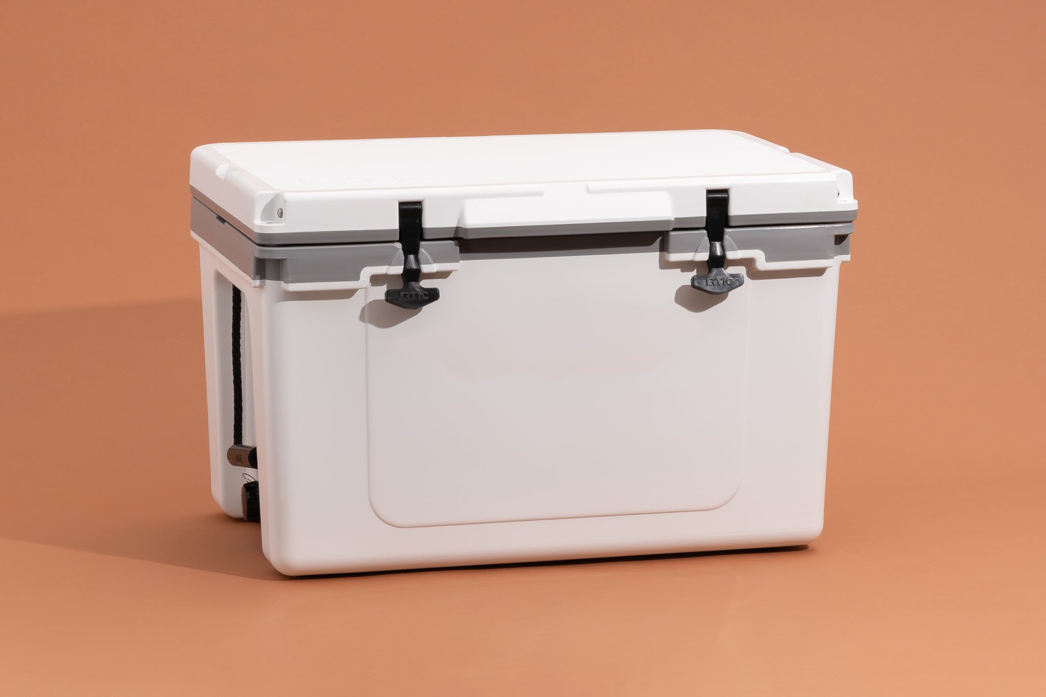 heavy industrial rugged rotomolded hard cooler heavy industrial rugged rotomolded hard cooler