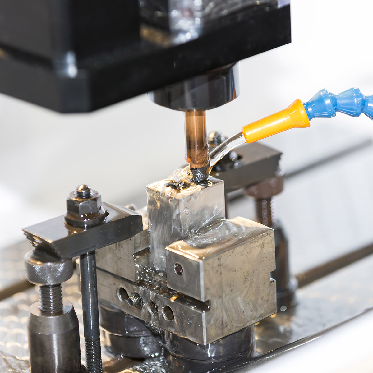 services-cnc on-demand manufacturing services-cnc machining