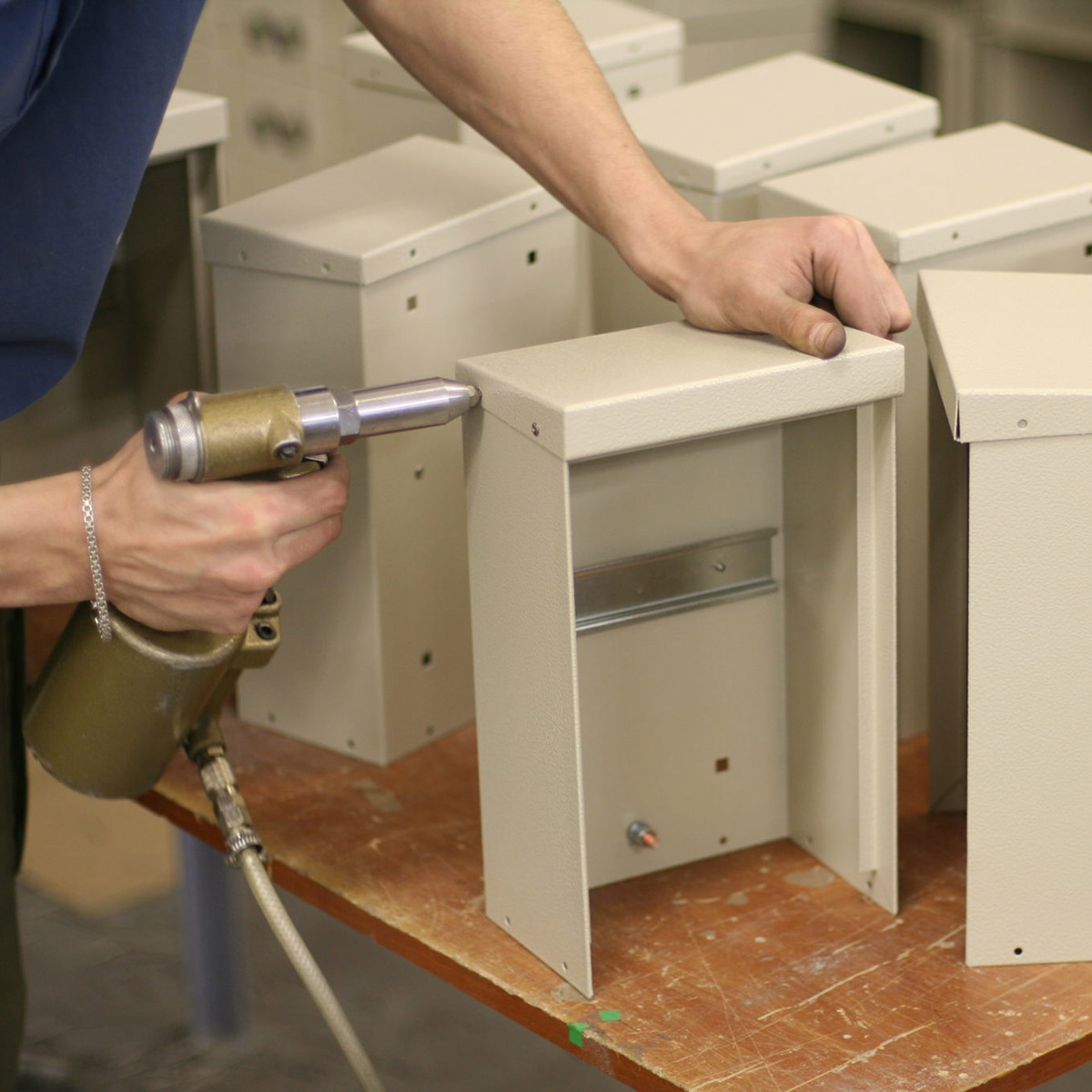 on-demand manufacturing services-sheet metal fabrication on-demand manufacturing services-sheet metal fabrication