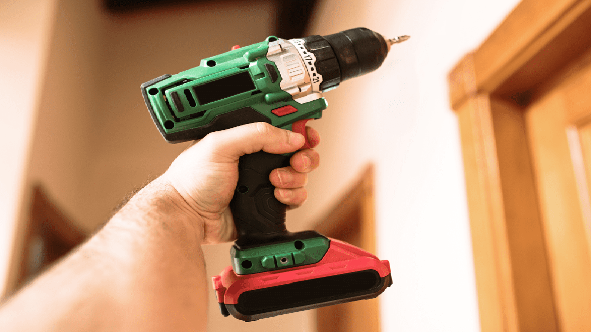 a power handle tool of plastic overmolding