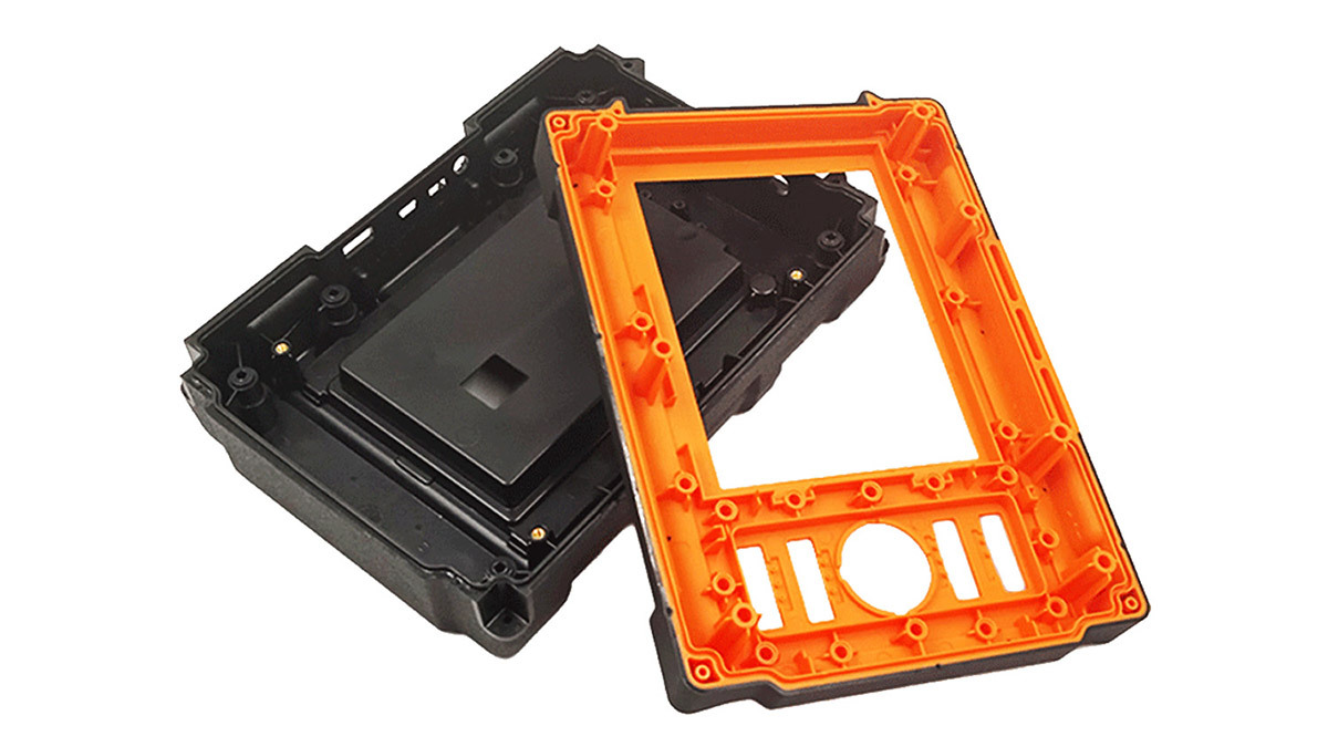 injection molding parts with Screw