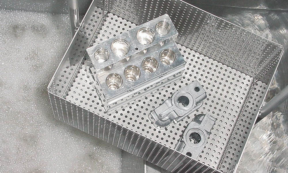 alkaline cleaner for aluminum anodizing